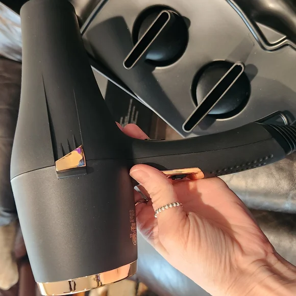 Black Hair Dryer by N:P Beautiful - Picture 6 of 10